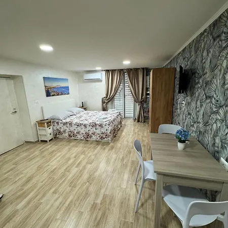 Spezzano House One