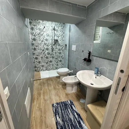 Spezzano House דירה